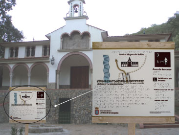 Cartel informativo con historia de la hermita así como con información de interés del lugar donde se encuntra, adaptado para personas con discapacidad y textos en braille